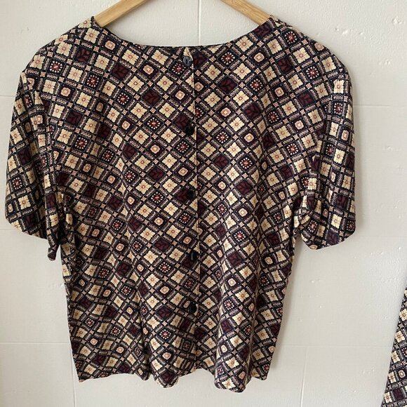 Vintage Contempo Casual Top and Skirt SET - Picture 3 of 10